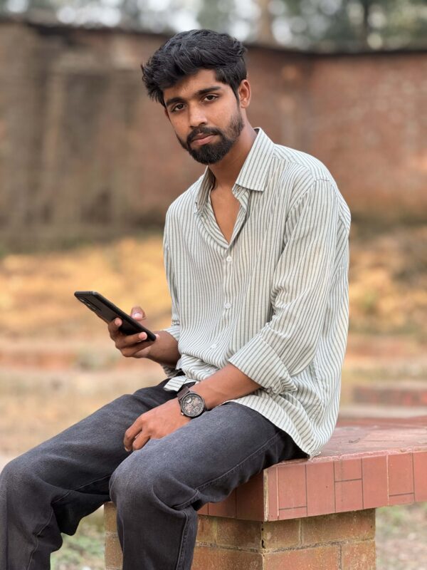 Simple & Smart Look for Everyday Style Comfortable, stylish, and easy to wear. Perfect for daily use, hangout, campus, or casual outing. Made with soft premium fabric for a clean and confident look.
